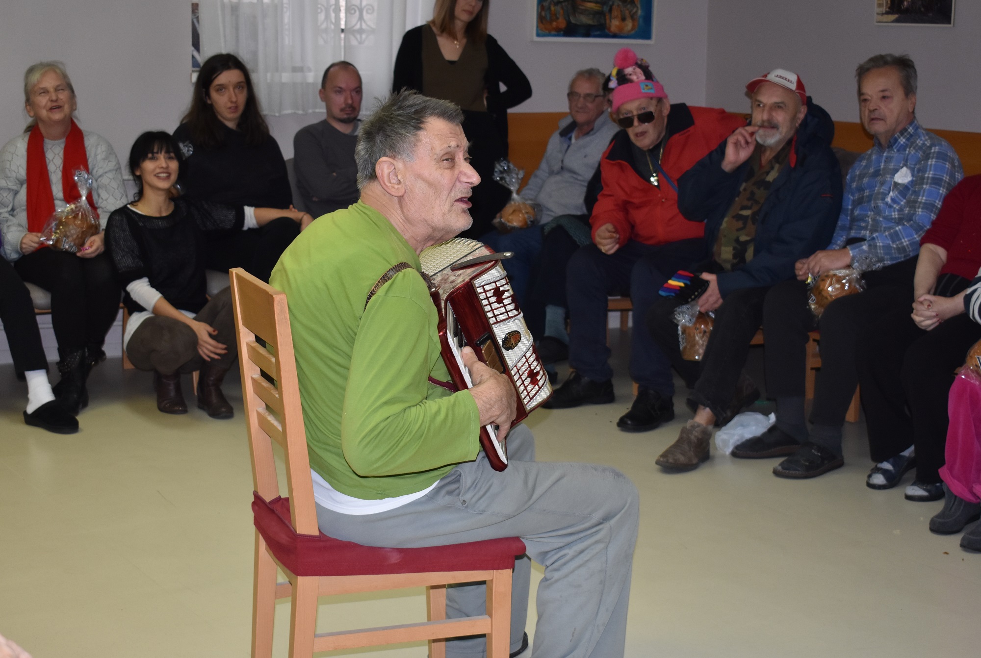 Župan posjetio štićenike Doma za odrasle osobe Sv. Frane Župan posjetio štićenike Doma za odrasle osobe Sv. Frane