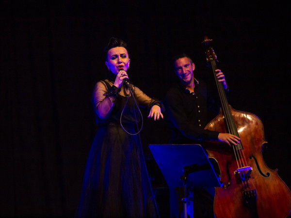 OLYMPUS DIGITAL CAMERA OLYMPUS DIGITAL CAMERA