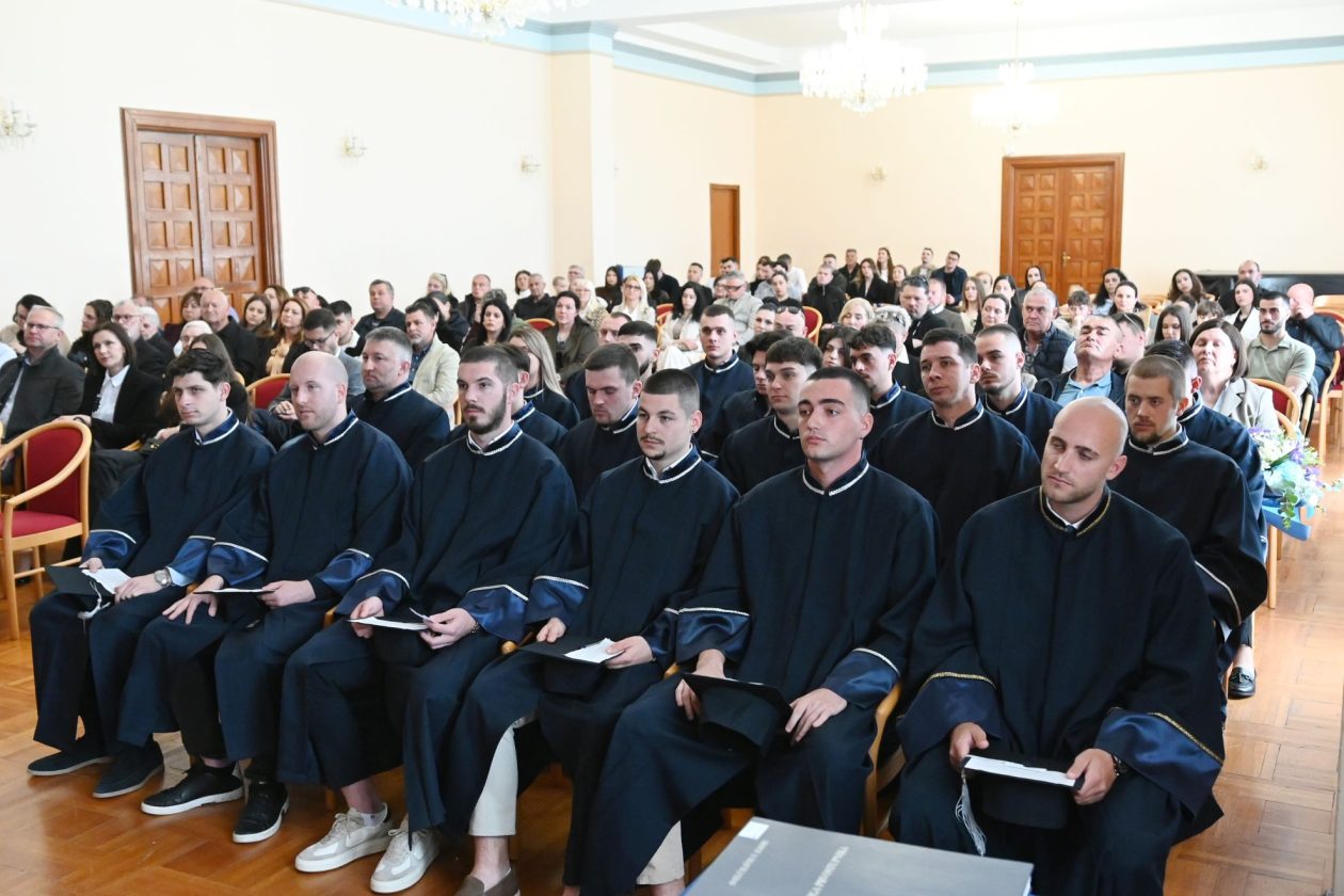 Na Sveučilištu promovirani prvostupnici inženjeri brodostrojarstva i tehnologije pomorskog prometa