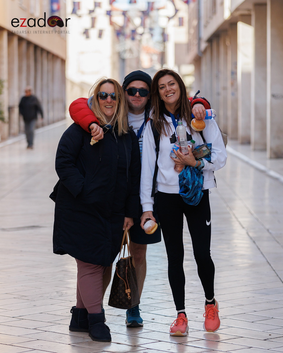 Đir po gradu, subotnja špica 25. studenog 2023. Đir po gradu, subotnja špica 25. studenog 2023.