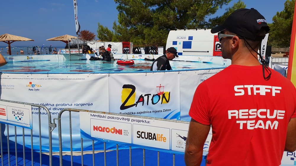 Pogled u plavo: Besplatno probno ronjenje na plaži Jaz u Zatonu