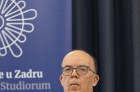 zvjezdan penezić