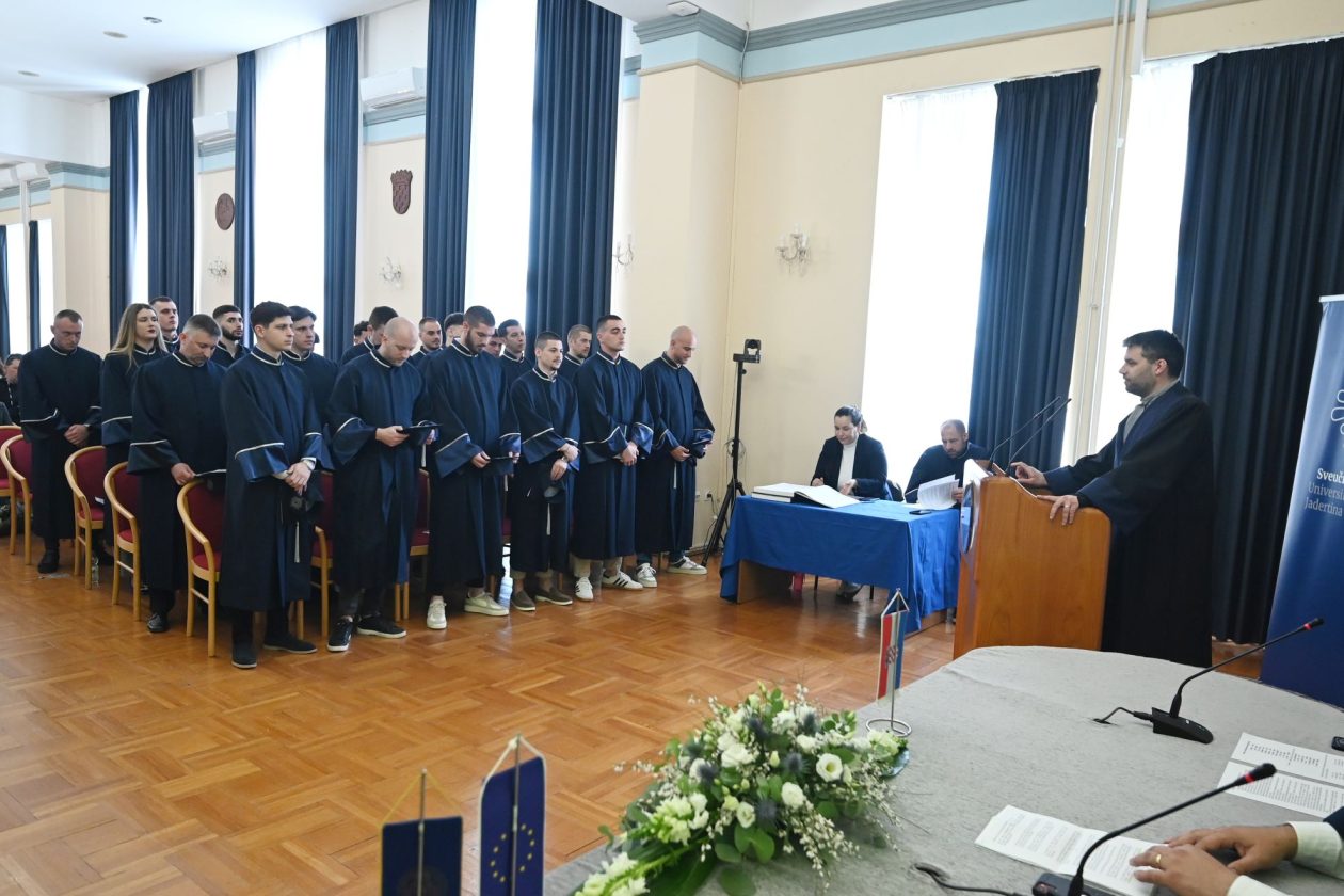 Na Sveučilištu promovirani prvostupnici inženjeri brodostrojarstva i tehnologije pomorskog prometa