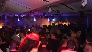 Vikend u Ledani Lounge & Baru: Red Hot Friday Night i Saturday White Fever. Vikend u Ledani Lounge & Baru: Red Hot Friday Night i Saturday White Fever.