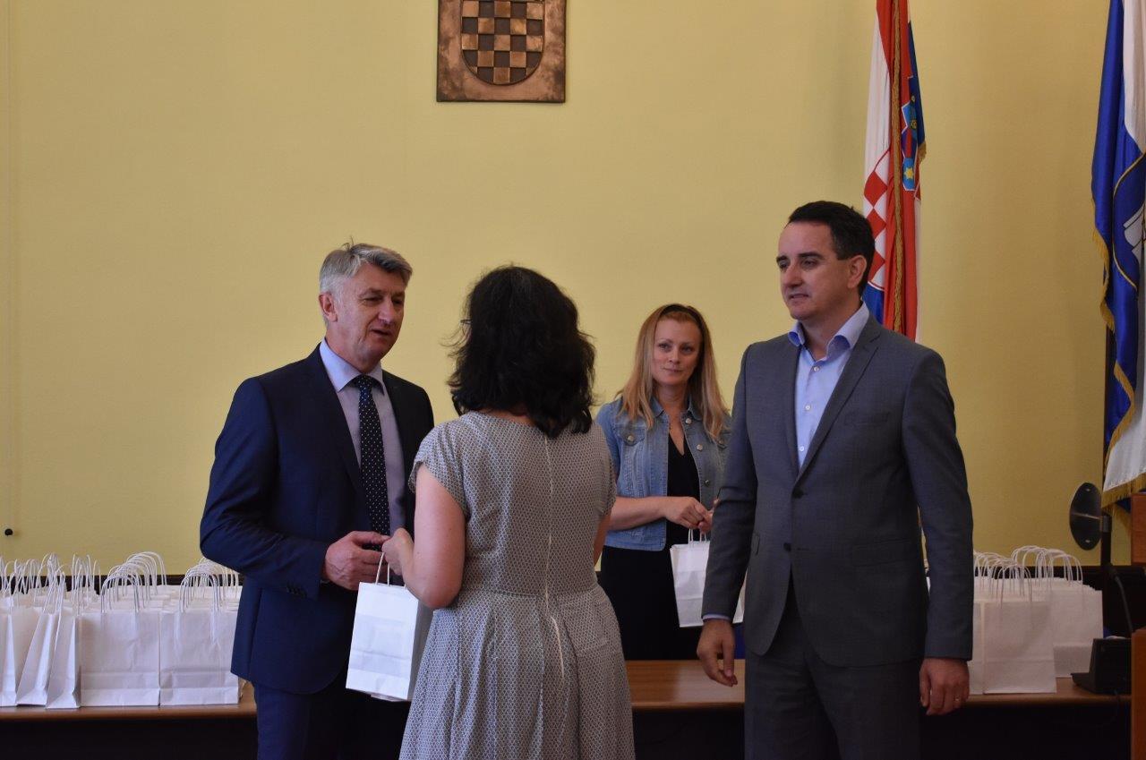 Prijem za nagrađivane učenike osnovnih i srednjh škola