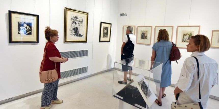 U Kneževoj palači otvorena retrospektivna izložba radova Marca Chagalla U Kneževoj palači otvorena retrospektivna izložba radova Marca Chagalla