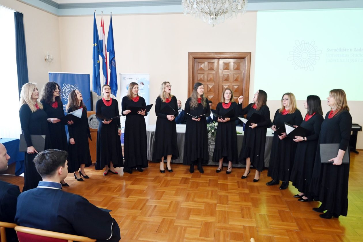 Na Sveučilištu promovirani prvostupnici inženjeri brodostrojarstva i tehnologije pomorskog prometa