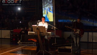 Humanitarno gledanje utakmice Zadar-Cibona u Jazinama Humanitarno gledanje utakmice Zadar-Cibona u Jazinama