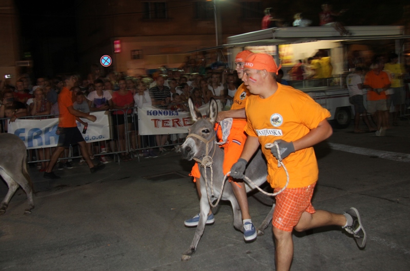 Tisno: 7. Međunarodna trka tovarov, Foto: Edin Kadić Tisno: 7. Međunarodna trka tovarov, Foto: Edin Kadić