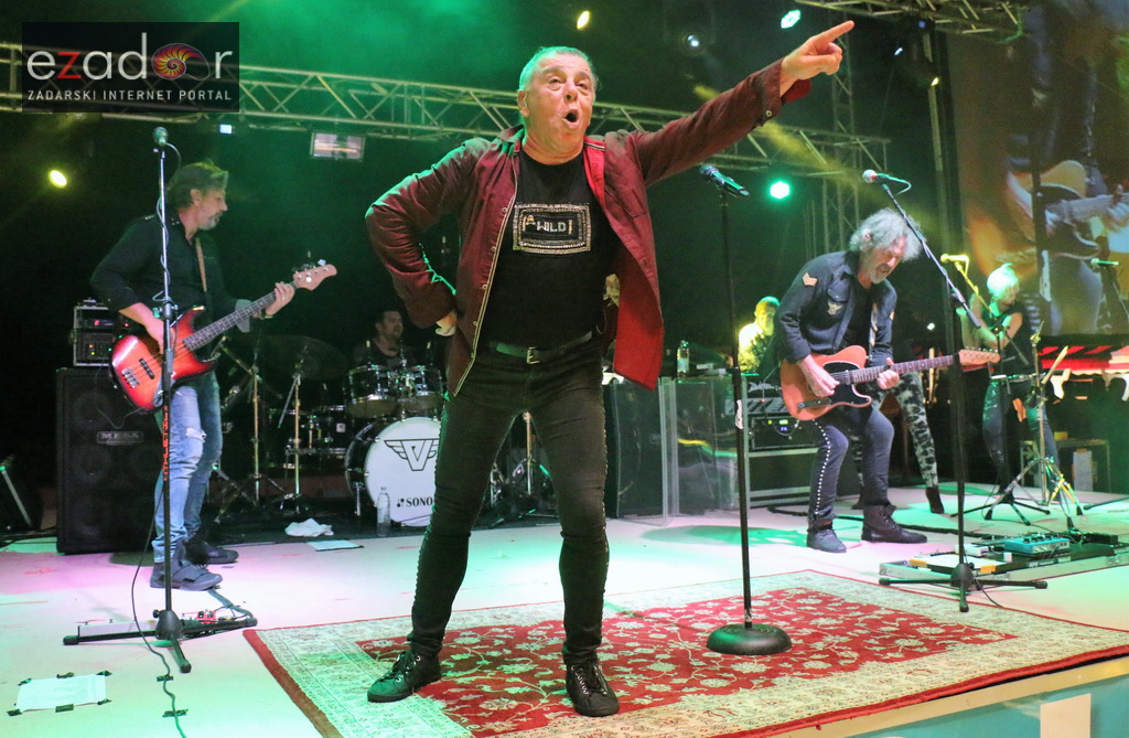 Parni valjak Viranima priredio vrhunsku dvosatnu glazbenu poslasticu Parni valjak Viranima priredio vrhunsku dvosatnu glazbenu poslasticu