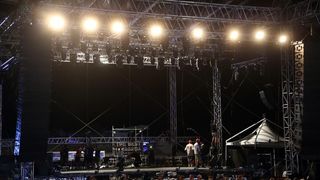 Koncert Chrisa Browna, koji je trebao biti održan na plaži Zrće, zbog jake bure je održan u prepunom klubu Aquarius.  Photo: Dalibor Urukalović/PIXSELL