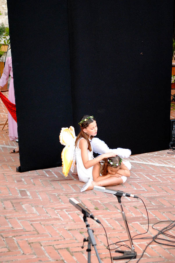 Polaznici dramsko lutkarske radionice Donatolina iz Kazališta lutaka Zadar gostovali su na ovogodišnjem Međunarodnom dječjem festivalu u Šibeniku sa predstavom “Šuma Striborova”, foto: Dino Bara Polaznici dramsko lutkarske radionice Donatolina iz Kazališta lutaka Zadar gostovali su na ovogodišnjem Međunarodnom dječjem festivalu u Šibeniku sa predstavom “Šuma Striborova”, foto: Dino Bara