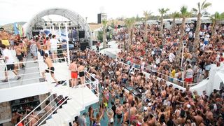 Zrće: Drugi dan Hideout festivala privukao je mnogobrojnu publiku na after beach party, Photo: Luka Stanzl/PIXSELL Zrće: Drugi dan Hideout festivala privukao je mnogobrojnu publiku na after beach party, Photo: Luka Stanzl/PIXSELL