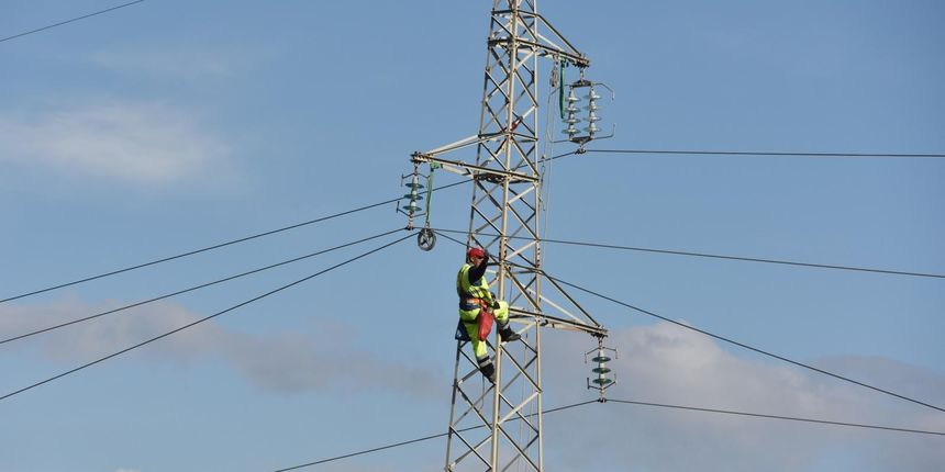 Dalekovod, struja, radovi na dalekovodu Dalekovod, struja, radovi na dalekovodu