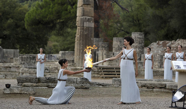 Upaljen olimpijski plamen
