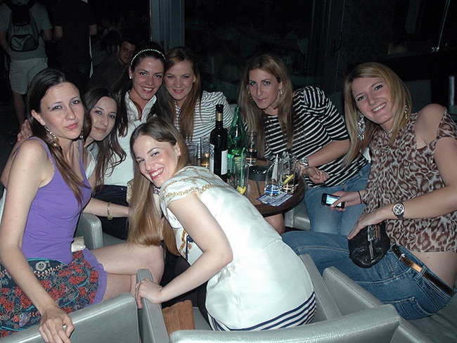 Ribarska festa zadarskih studenata u zagrebackom klubu Roko Ribarska festa zadarskih studenata u zagrebackom klubu Roko