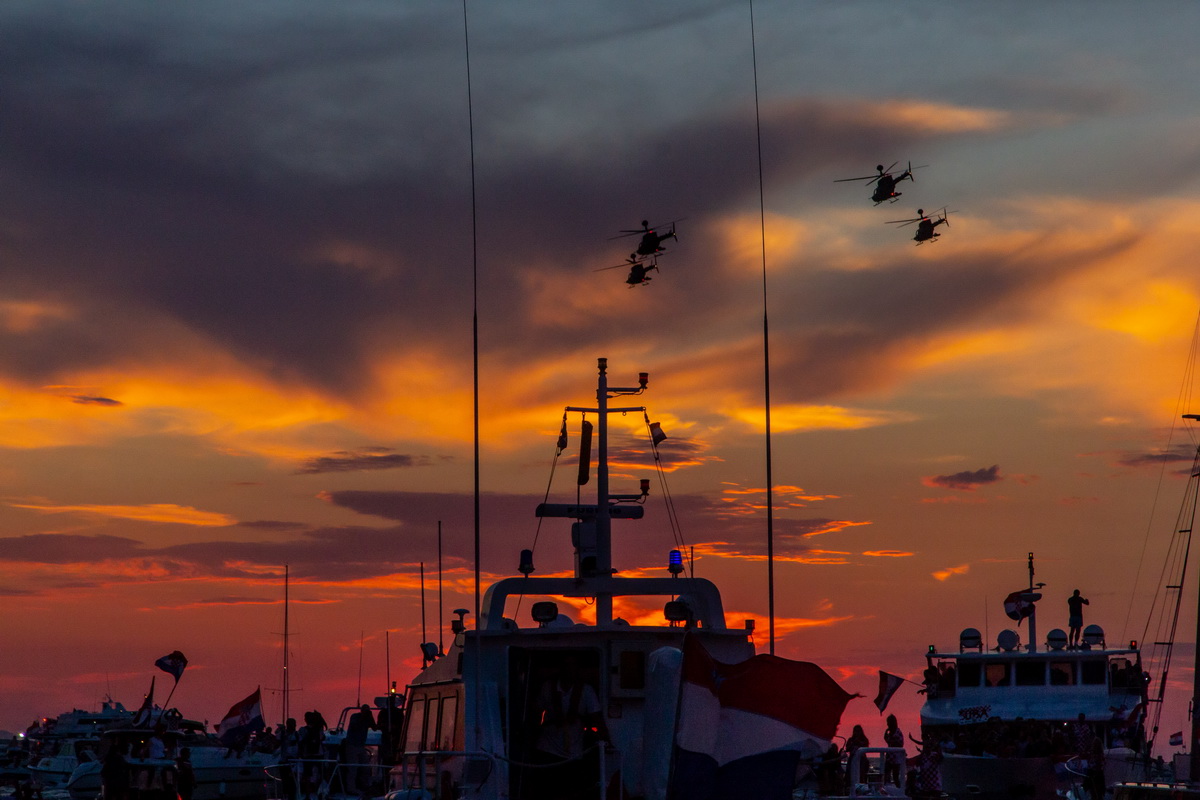 Veličanstven doček četvorice zadarskih Vatrenih od Gradskog mosta do Foruma