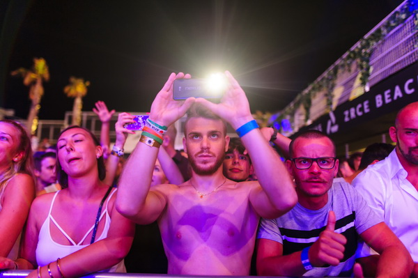 Trećeg dana Blacksheep Festivala u Aquarius klubu na Zrću nastupio je Moti. Foto: Goran Telak