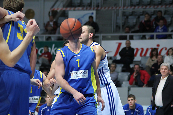KK Zadar – KK Križevci 83 : 71 (foto:Saša Čuka) KK Zadar – KK Križevci 83 : 71 (foto:Saša Čuka)
