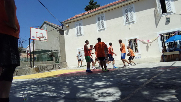 41. Otočki košarkaški turnir “Ist 2016”. Foto: Zvonimir Brzić 41. Otočki košarkaški turnir “Ist 2016”. Foto: Zvonimir Brzić