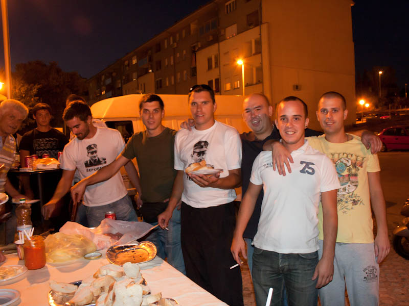 Bili Brig kod Ošk. Zadarski otoci: Svečanost imenovanja trga po D.T. Gavranu, foto: Darko Belančić