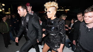 U trgovackom centru West gate sinoc zapoceo modni dogadjaj Nivea Cro A Porter. U trgovackom centru West gate sinoc zapoceo modni dogadjaj Nivea Cro A Porter.