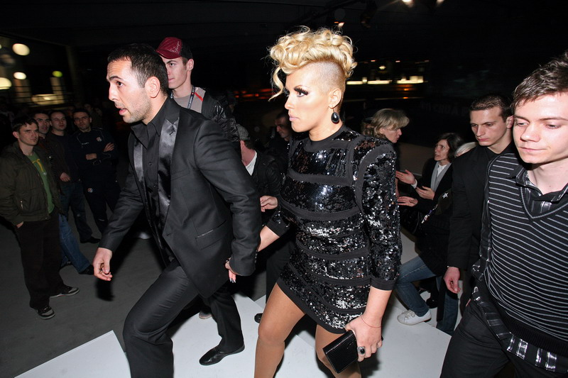 U trgovackom centru West gate sinoc zapoceo modni dogadjaj Nivea Cro A Porter. U trgovackom centru West gate sinoc zapoceo modni dogadjaj Nivea Cro A Porter.