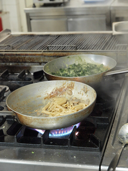 Dan pastrve u Restoranu Kornat 7. prosinca 2011., Foto: Vedran Penga