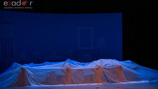 Predstava “Odgojoj” Plesne udruge Gesta u HNK Zadar