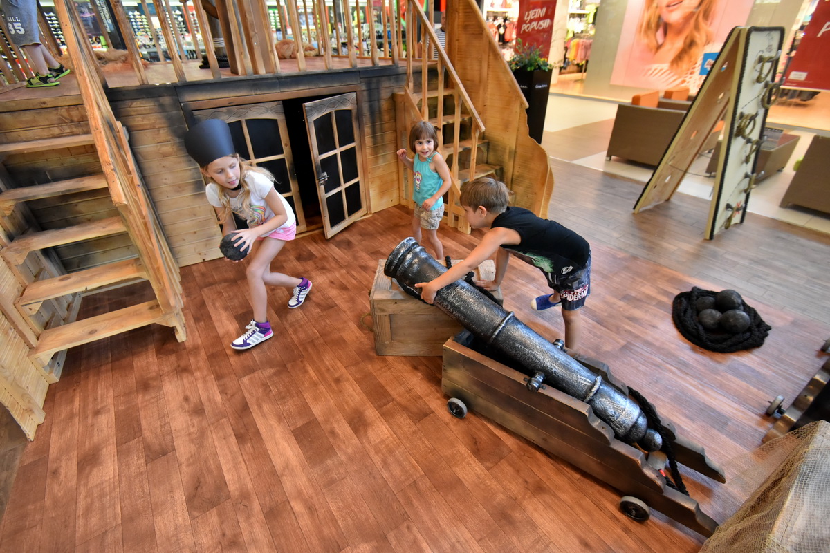 Supernova: Adio školo i dodjela ključeva dobitniku nagradne igre Supernova: Adio školo i dodjela ključeva dobitniku nagradne igre