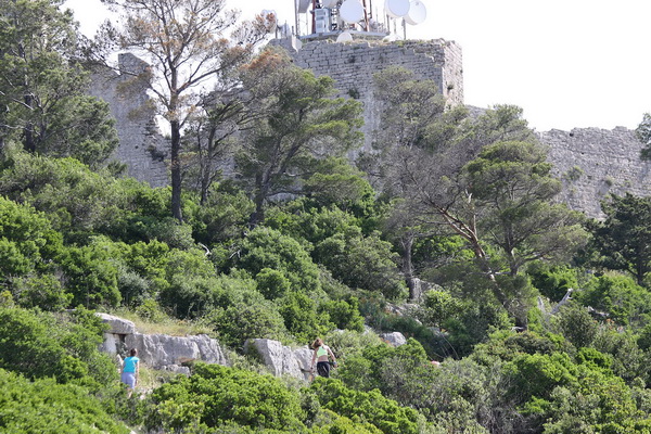 Gospodar OTOKA – uspon na Sv. Mihovil
(nedjelja, 29. svibnja 2016. godine)
Start: 09:30 h, u centru Preka (Park Vrulja)
Cilj: tvr Gospodar OTOKA – uspon na Sv. Mihovil
(nedjelja, 29. svibnja 2016. godine)
Start: 09:30 h, u centru Preka (Park Vrulja)
Cilj: tvr