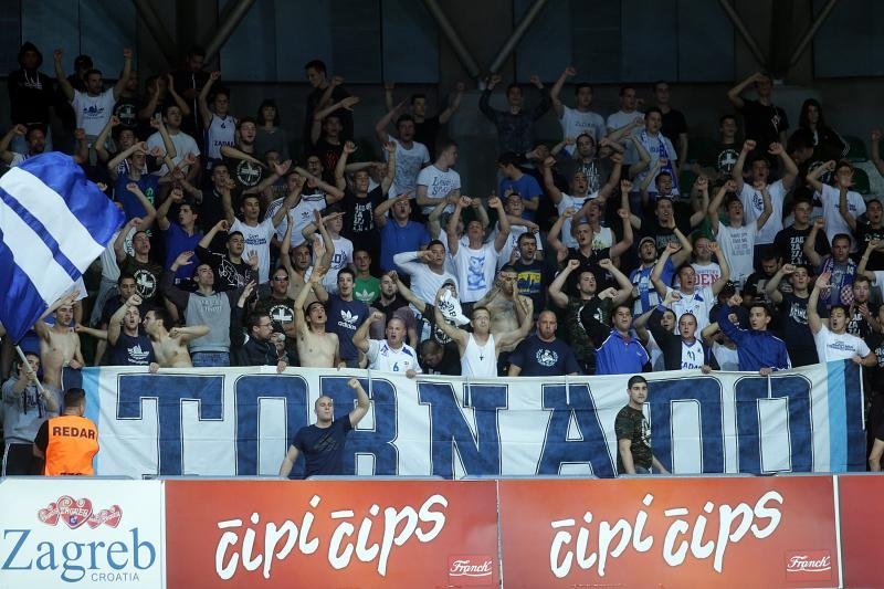 KK Cibona – KK Zadar 80-71. Navijači Zadra, Tornado. Photo: Goran Stanzl/PIXSELL KK Cibona – KK Zadar 80-71. Navijači Zadra, Tornado. Photo: Goran Stanzl/PIXSELL
