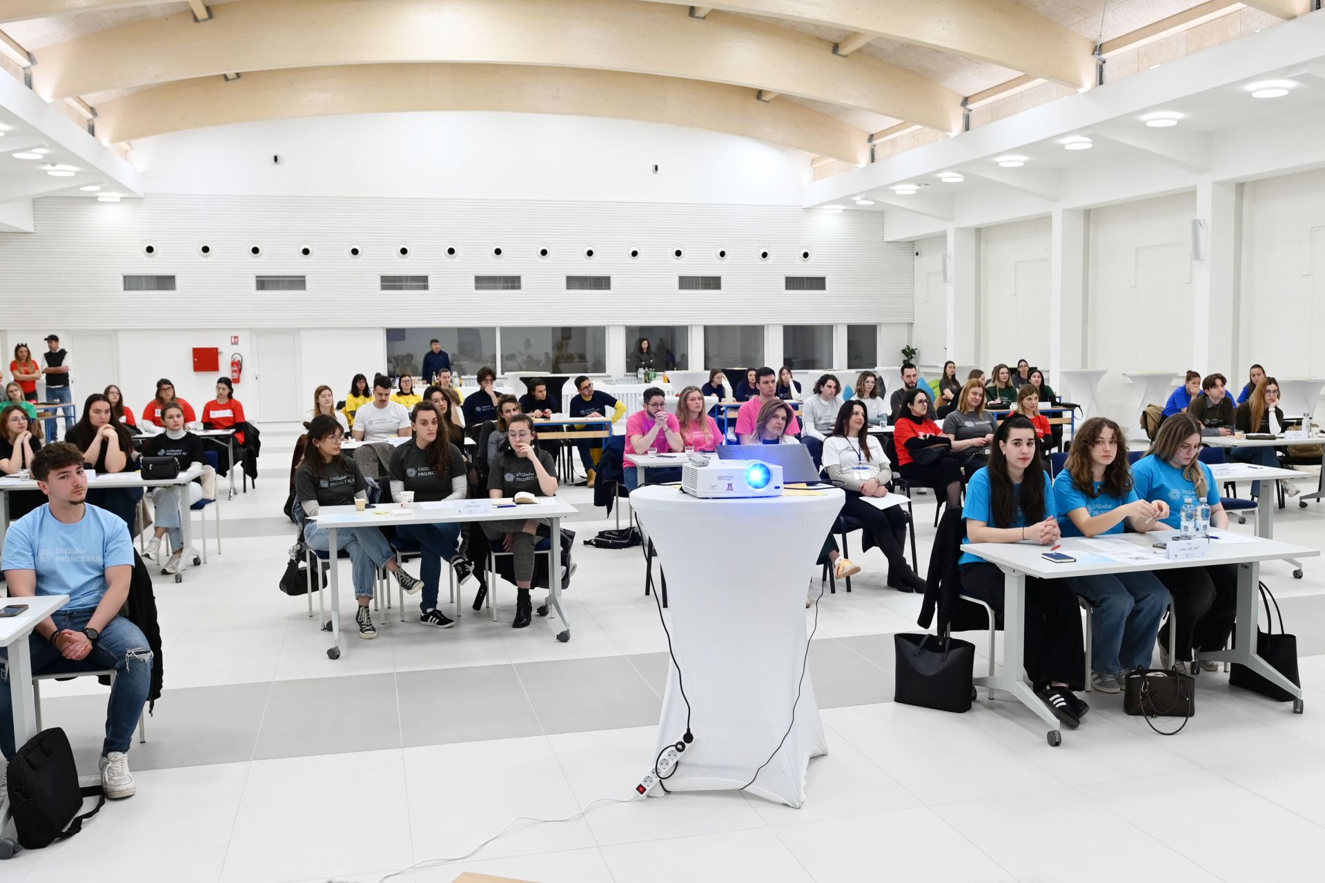 UNIZadar Project HUB @ Centar za mlade UNIZadar Project HUB @ Centar za mlade