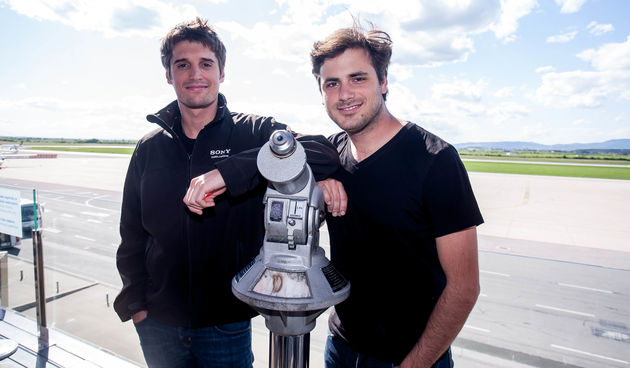 Promo foto 2cellos