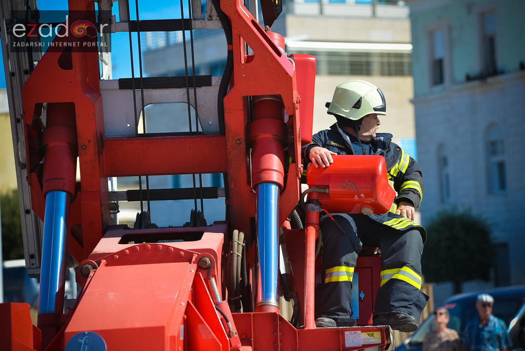 #ZDBT2017: Snimanje Milenijske fotografije košarkaške lopte na Pozdravu suncu #ZDBT2017: Snimanje Milenijske fotografije košarkaške lopte na Pozdravu suncu