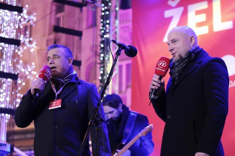 Na zagrebačkom Trgu bana Josipa Jelačića održan je jubilarni 10. humanitarni koncert Želim život za zakladu Ana Rukavina. Photo:Tomislav Miletić/PIXSELL Na zagrebačkom Trgu bana Josipa Jelačića održan je jubilarni 10. humanitarni koncert Želim život za zakladu Ana Rukavina. Photo:Tomislav Miletić/PIXSELL