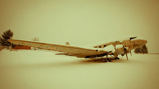 Priča zaboravljenog aviona u Otočcu, foto: Leo Banic