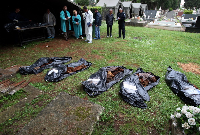 Zadar, 020513.
Gradsko groblje. 
Ministarstvo branitelja je na Gradskom groblju u Zadru predstavilo rezultate ekshumacije posmrtnih ostataka zrtava srpske nacionalnosti koje su stradale u Domovinskom ratu 1995. godine. 
Foto: Jure Miskovic / CROPIX