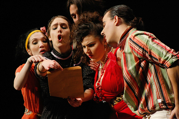 Zadarska Noć kazališta – “Teštament” (foto:Saša Čuka) Zadarska Noć kazališta – “Teštament” (foto:Saša Čuka)