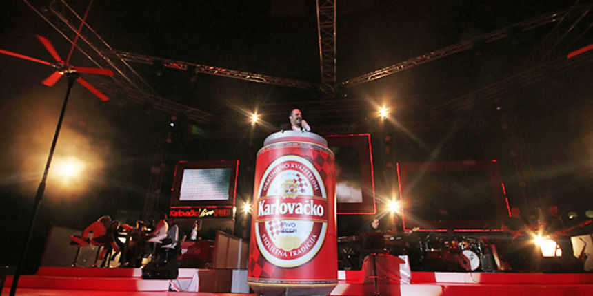 Karlovačko live 2012: Tony Cetinski na Višnjiku (foto:Saša Čuka) Karlovačko live 2012: Tony Cetinski na Višnjiku (foto:Saša Čuka)