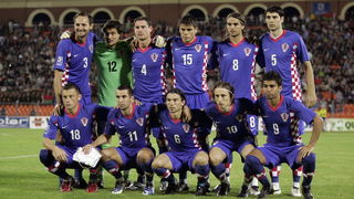 Minsk, 120809.
Stadion Dinamo Minsk
Kvalifikacijska nogometna utakmica za Svjetsko nogometno prvenstvo 2010. Bjelorusija – Hrvatska.
Na fotografiji: momcad Hrvatske.
Foto : Jakov Prkic / Cropix Minsk, 120809.
Stadion Dinamo Minsk
Kvalifikacijska nogometna utakmica za Svjetsko nogometno prvenstvo 2010. Bjelorusija – Hrvatska.
Na fotografiji: momcad Hrvatske.
Foto : Jakov Prkic / Cropix