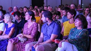 Klapa Bošket nastupila u Pagu