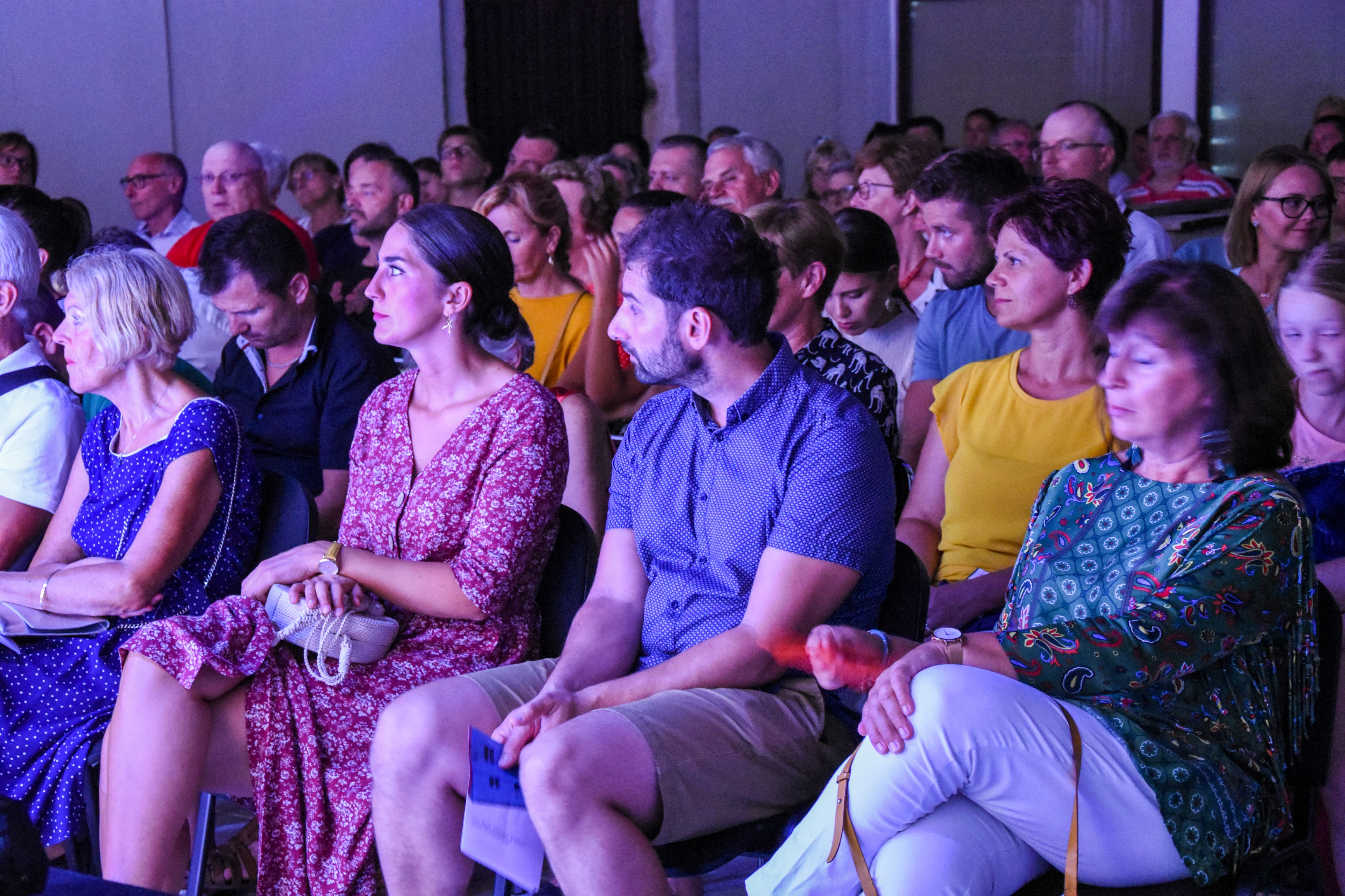 Klapa Bošket nastupila u Pagu