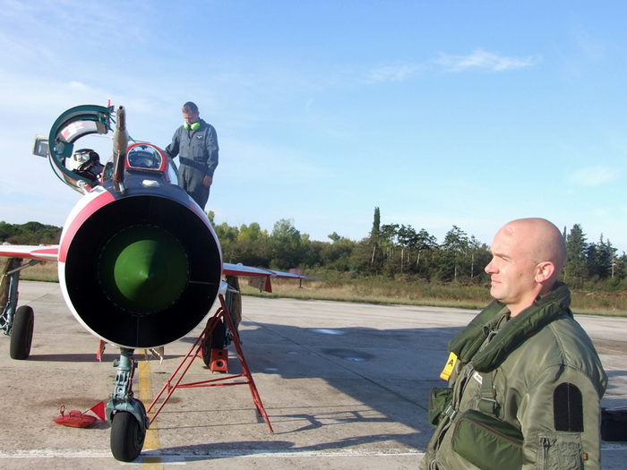 U 93. Zrakoplovnoj bazi u Zemuniku započela obuka pilota MIG-ova. Foto: Marinko Karačić/HRZ i PZO U 93. Zrakoplovnoj bazi u Zemuniku započela obuka pilota MIG-ova. Foto: Marinko Karačić/HRZ i PZO
