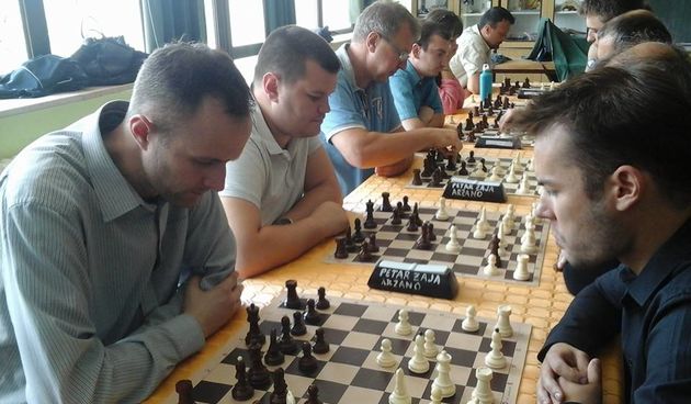 Ivan Jakić (lijevo) vs Ivan Šarić. Foto: facebook