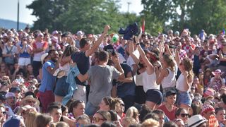 Tisuće Zadrana na Forumu navijalo za Vatrene u finalu Svjetskog prvenstva Tisuće Zadrana na Forumu navijalo za Vatrene u finalu Svjetskog prvenstva