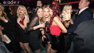 Ludnica u Saturnusu: Najbolji doček u svemiru i šire Ludnica u Saturnusu: Najbolji doček u svemiru i šire