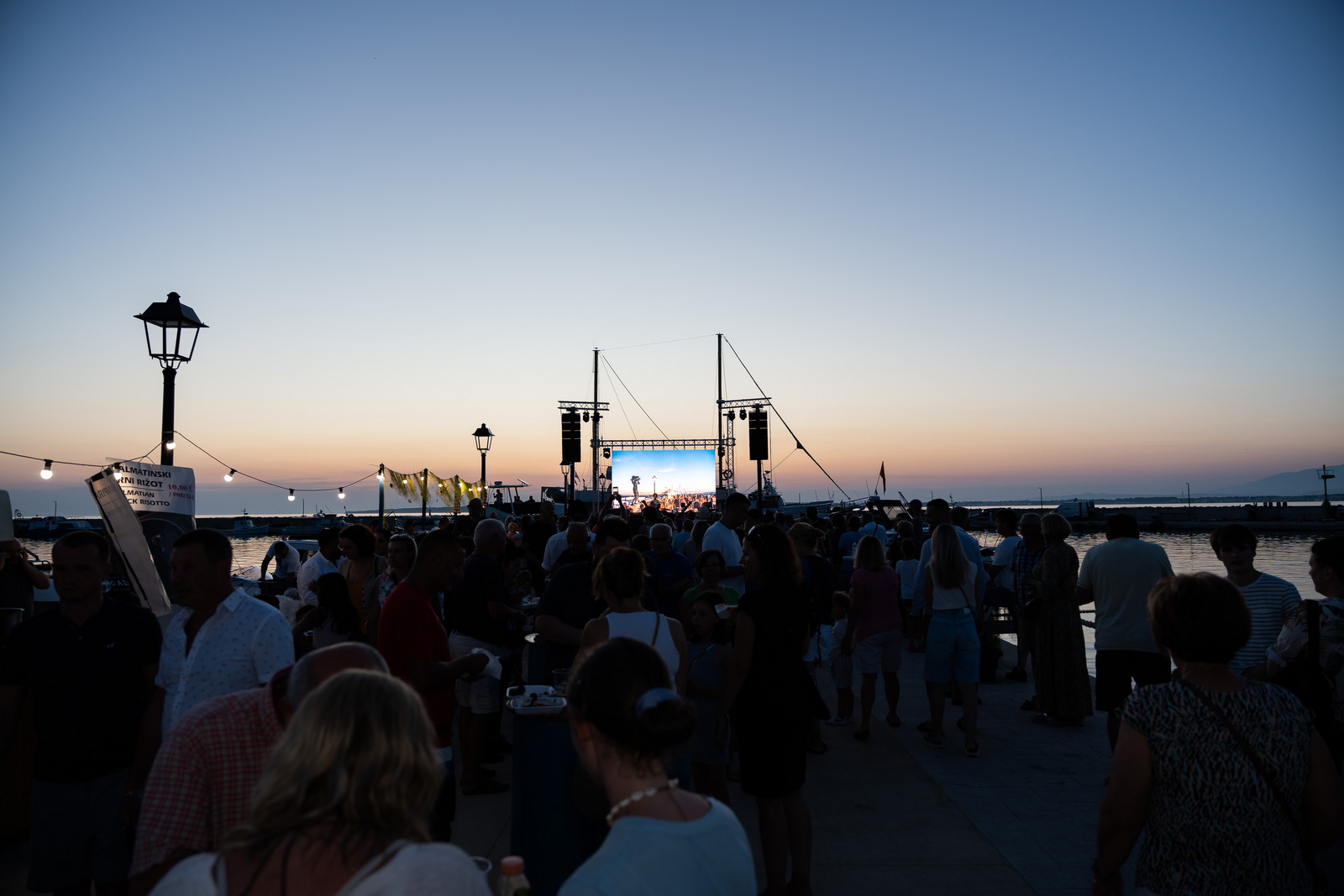 Noć privlačkih ribara i sabunjara 2024 @ luka Stari porat Noć privlačkih ribara i sabunjara 2024 @ luka Stari porat