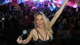 Virske maškare: Maja Šuput zapalila ledenu virsku večer Virske maškare: Maja Šuput zapalila ledenu virsku večer