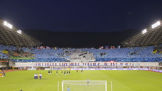 Split, 300910.
Stadion Poljud.
Nogometna utakmica drugog kola Europske lige,
Hajduk – Anderlecht.
Na slici: navijaci, Torcidina koreografija.
Foto: Duje Klaric / CROPIX Split, 300910.
Stadion Poljud.
Nogometna utakmica drugog kola Europske lige,
Hajduk – Anderlecht.
Na slici: navijaci, Torcidina koreografija.
Foto: Duje Klaric / CROPIX